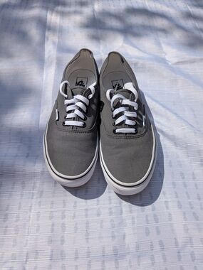 Vans Authentic Core Classics Pewter Charcoal Gray Mens 10 Womens 11.5 Low Top